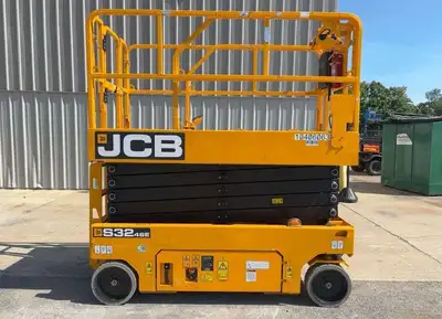 USED 2023 JCB S3246E