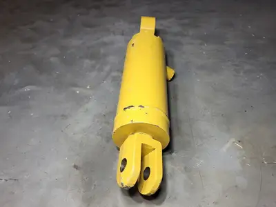 USED CATERPILLAR 9T-9901