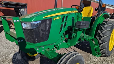 NEW 2021 JOHN DEERE 5045E