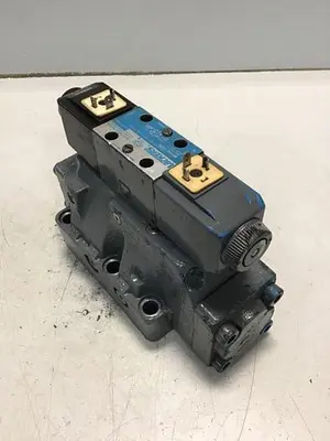 USED VICKERS DG4V-3-6C-M-U-HL7-60