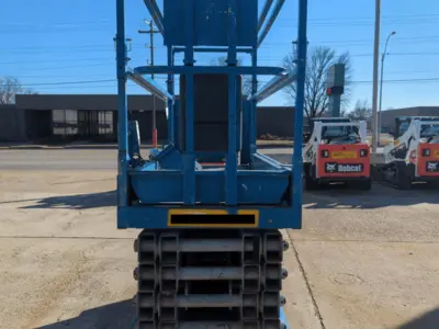 USED 2014 GENIE GS-3232