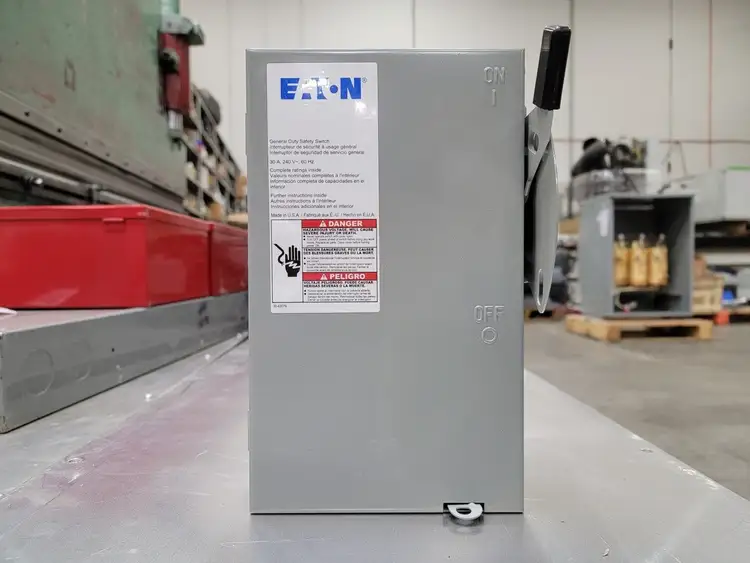 New | in-Stock EATON CDG321UGB Switchgears British Columbia CA | Lenmark #243750