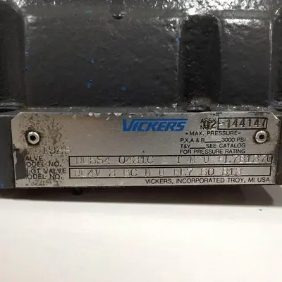USED VICKERS DG4V-3-6C-M-U-HL7-60-B13