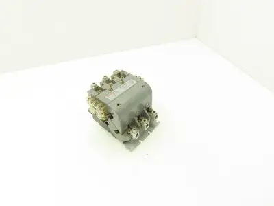 Furnas 40HP32AF Contactor Motor Starter 3Ph 600v 50Hp Ser A Coil 120v