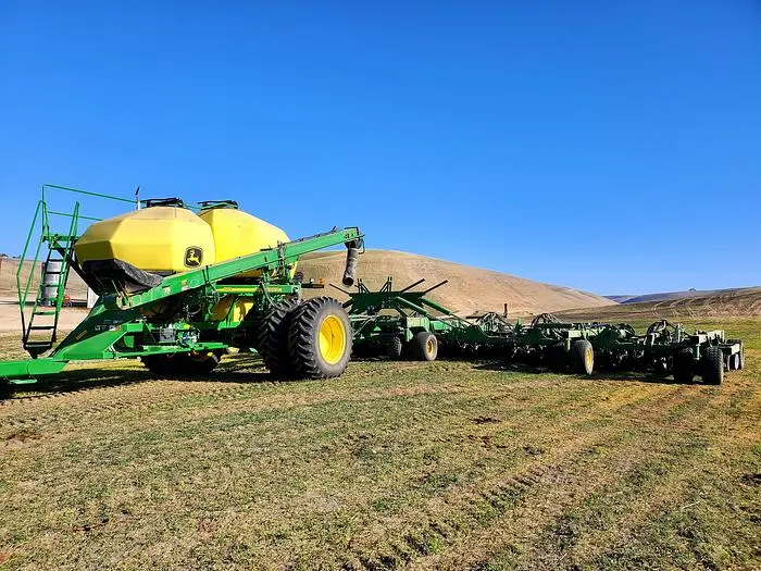 Used 2016 JOHN DEERE 1890 / 1910 Air Drills California US | Berry Machinery #911041