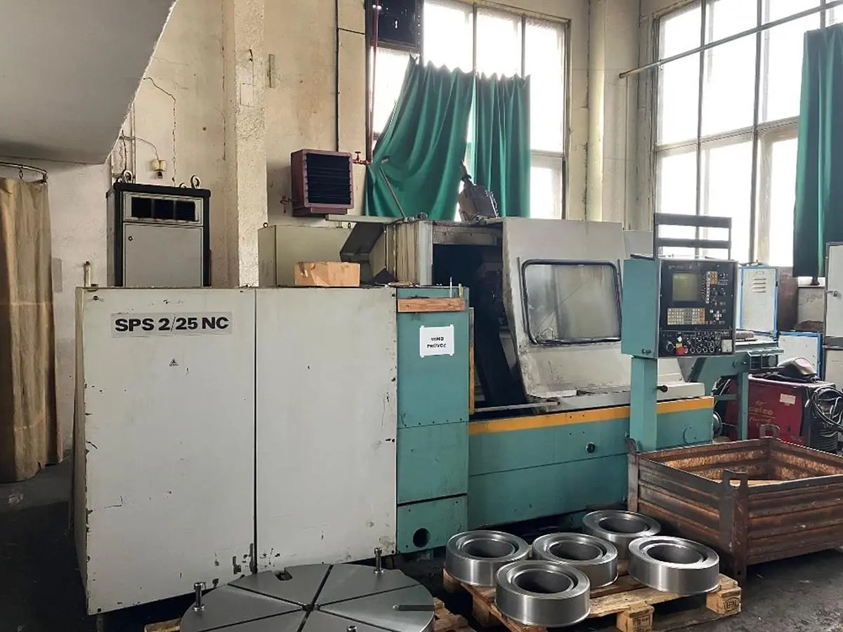 Used 1989 ZPS SPS 2/25 NC P5 CNC Lathes CZ | Amaron s.r.o. #1064790