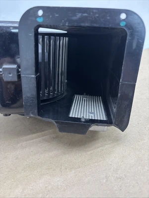 USED SPAL 004-B42-28 24V