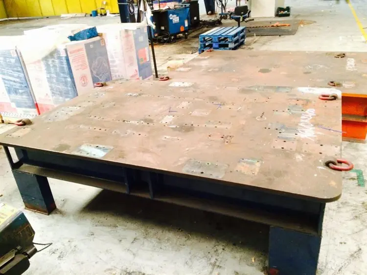 Used WELDING TABLE 2400 X 1640 MM Tables, Floor & Layout Plates BE | Apt International N.V #366598