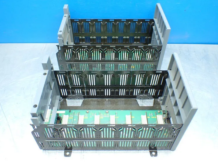 Used ALLENBRADLEY 1746A7 PLC Chassis Ohio US | HGR 24 #1064622