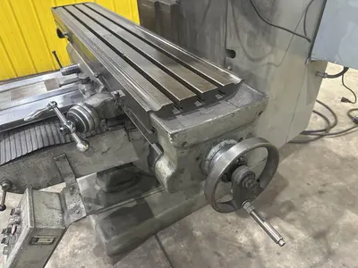 2 HP BRIDGEPORT SERIES II SPECIAL VERTICAL RAM TYPE KNEE MILL: STOCK #22466