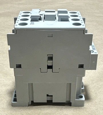 NEW Allen-Bradley 700-CF400D