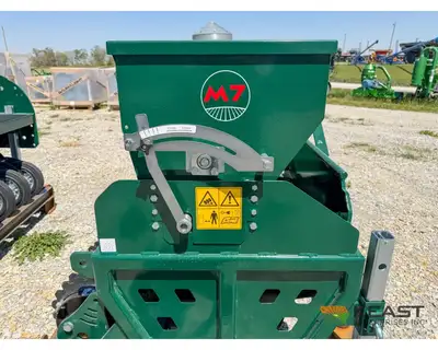 Used PH OUTDOORS _UNKNOWN_ Food Plot Seeders Iowa US | Keast Enterprises #1360437