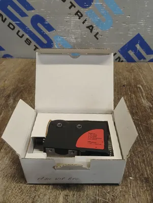 LEUZE ELECTRONIC KRT21M-09.PL3/42-M12 Other Sensors | ESS Industrial Equipment Sales (4)