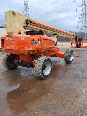 USED 2013 JLG M600JP