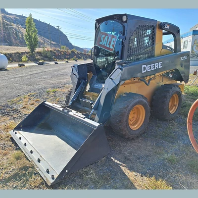 Used 2014 JOHN DEERE 326E Skid Steer Loaders British Columbia CA | Savona Equipment LTD #1505785