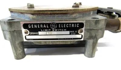 USED GENERAL ELECTRIC CR9440-F1F LIMIT SWITCH CR9440F1F