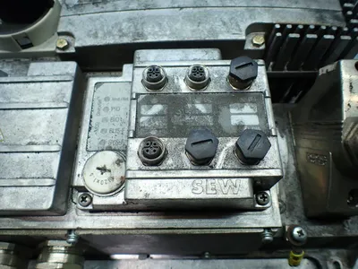 Used SEW EURODRIVE MQD32A/MM30C/Z38G0/AGB3 Variable Speed Drives Ohio US | HGR 24 #838763