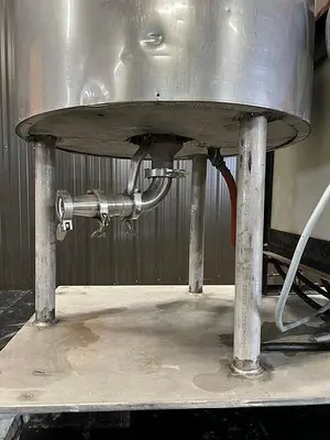 Used LEE INDUSTRIES 30 U Stainless Steel Tanks Quebec CA | Carter-Wilson Equipment Services #450991