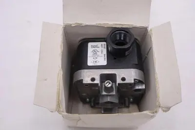 NEW Krom Schroder DG150T Gas Druckwachter Pressure Switch  STOCK H1031A