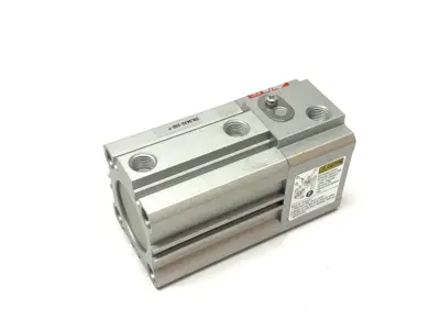 USED SMC AUTO SWEEP COMPACT LOCKING CYLINDER 32MM BORE 25MM STROKE