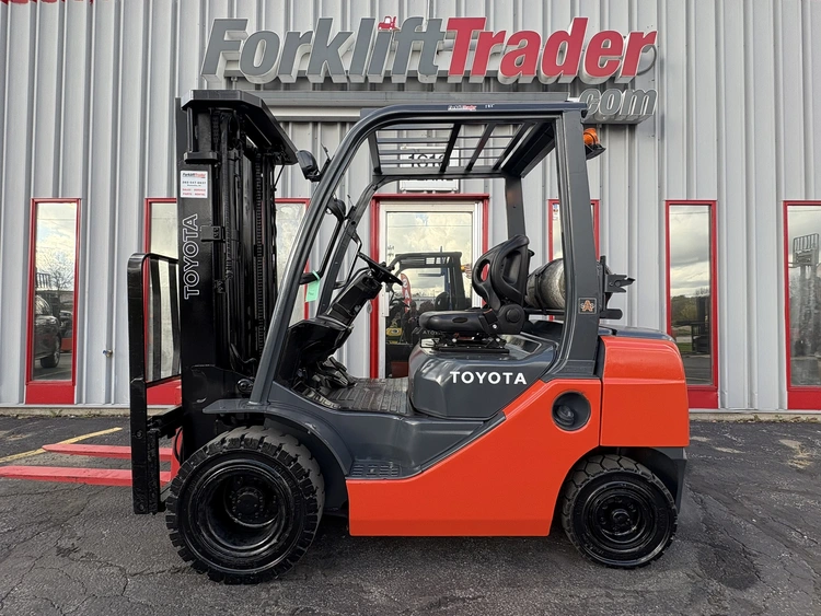 Used 2018 TOYOTA 8FGU25 Misc Forklifts Wisconsin US | Forklifttrader.com #806809