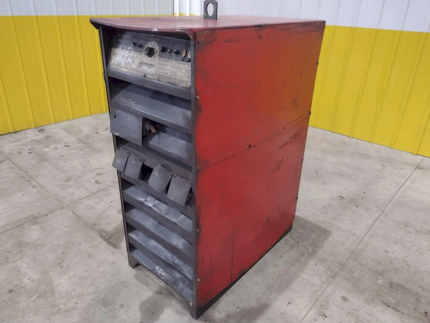 USED LINCOLN ELECTRIC