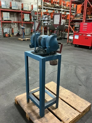 Used Atlas _UNKNOWN_ Pedestal Type Grinders (Double End) Ohio US | Equipment Recovery Corp. #1331821