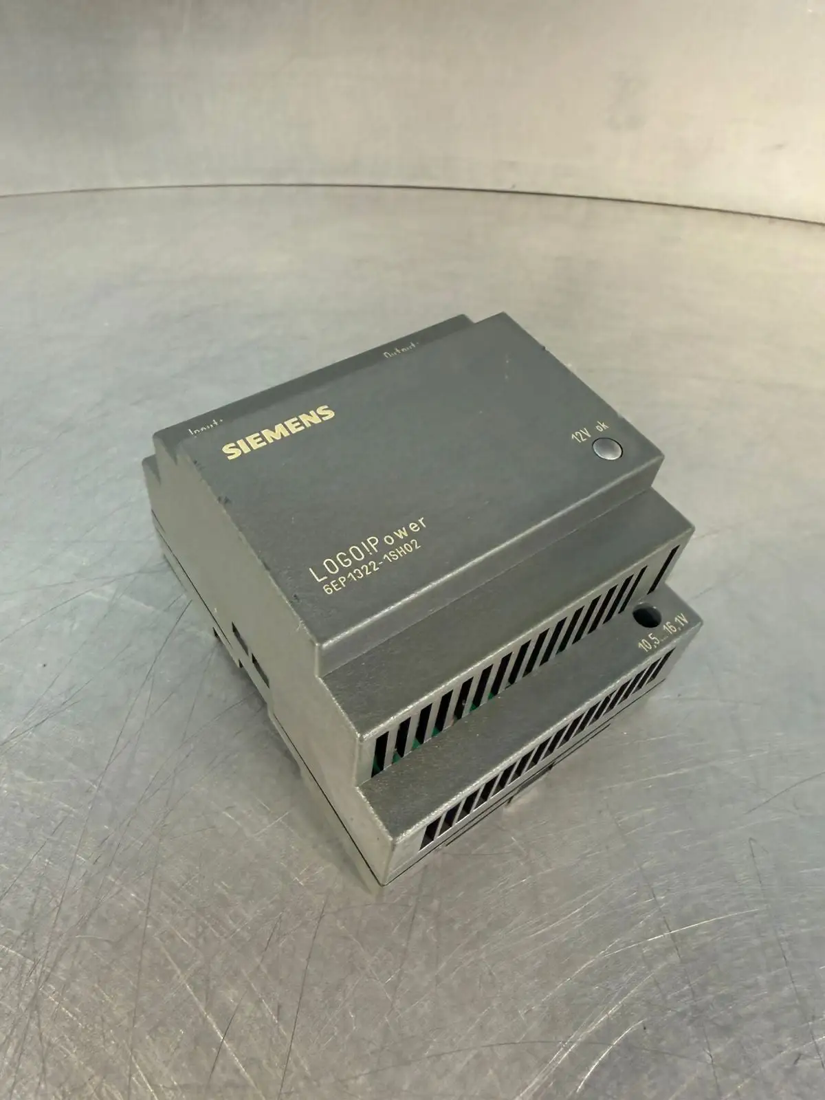 Siemens Logo!Power 6EP1322-1SH02 100-240 VAC IN, DC12V/4.5A OUT (7.2.3)