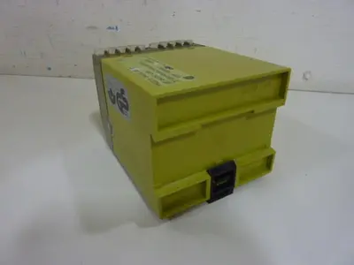 USED PILZ PNOZ824VDC3S1O