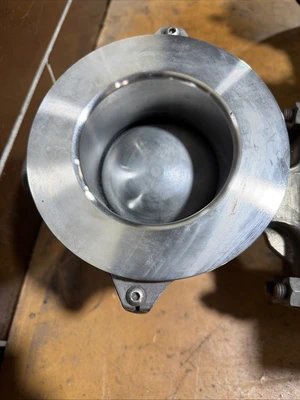 USED Fisher V200