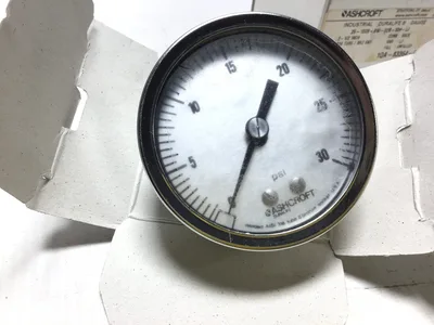 Ashcroft 1QA82764-040 2 1/2″ 30PSI Pressure Gauge (Lot of 2)