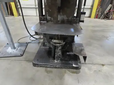 EW Bliss No 24 Mechanical Horn Punch Press 1-1/2" Stroke 9-3/4" Throat 220/440V