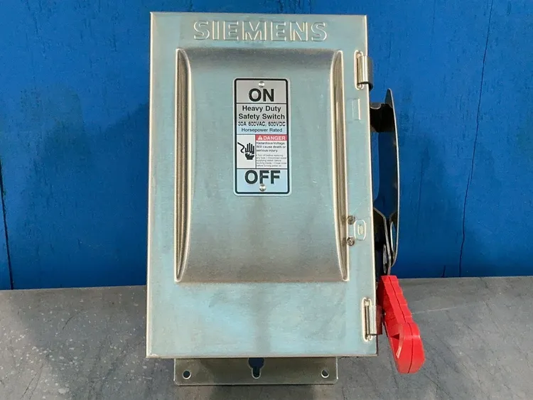 Used SIEMENS HNF261S Switchgears Ohio US | HGR 24 #1278533