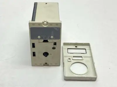USED ORIENTAL MOTOR BRUSHLESS MOTOR DRIVER SPEED CONTROL 60W MISSING DIAL