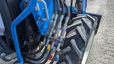 USED 2011 NEW HOLLAND T4.75