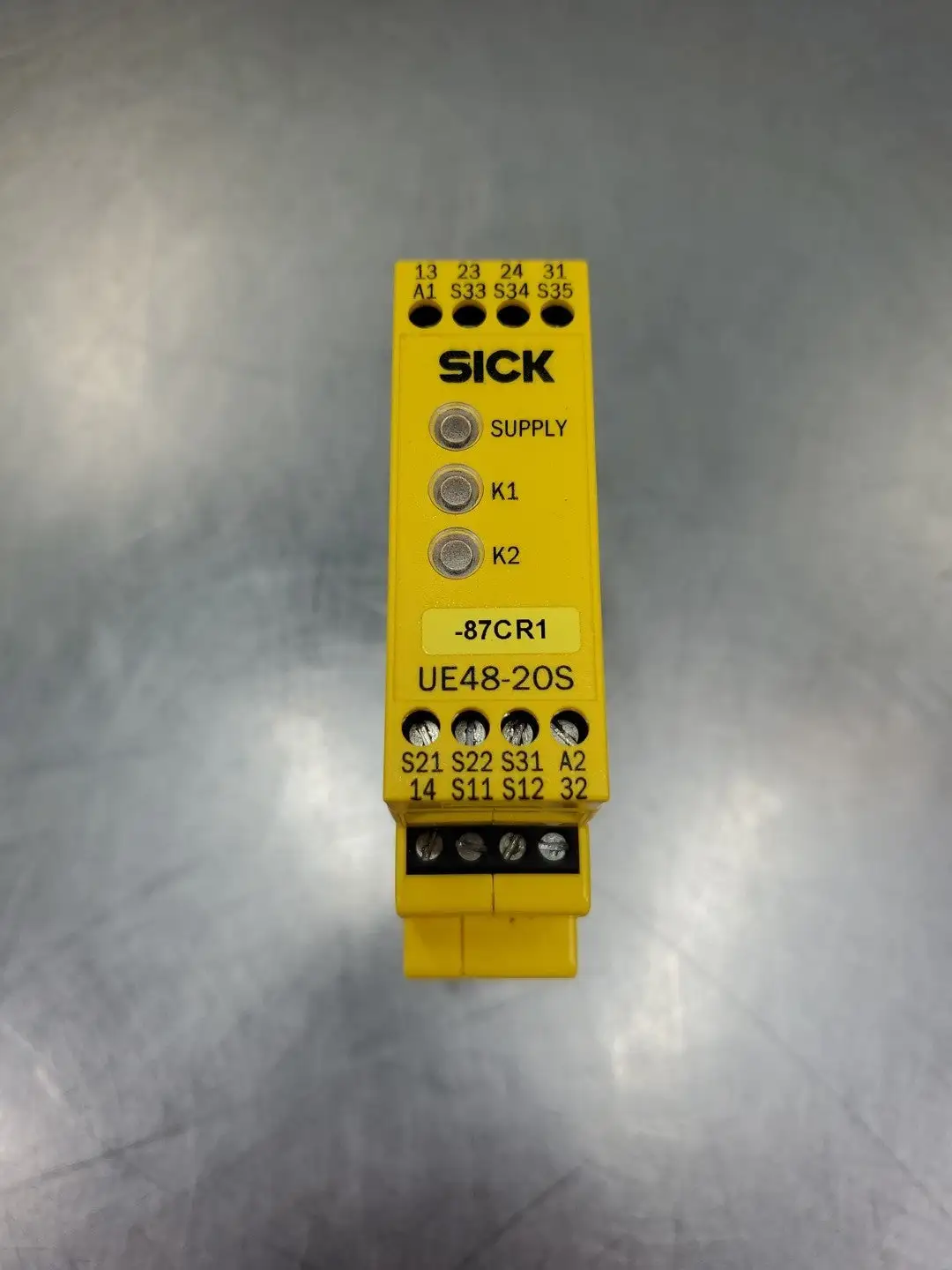 USED SICK UE48-20S2D2 Safety Relay, Fixed Screw Term, 24VDC