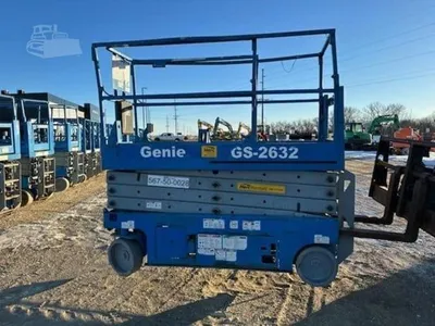 USED GENIE GS-2632