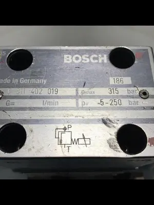 USED BOSCH 0 811 402 019