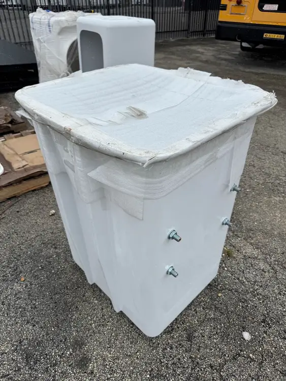 Used 2025 VERSALIFT 12422-5 Parts & Accessories (Material Handling) Florida US | Truck and Van Outlet #1574007