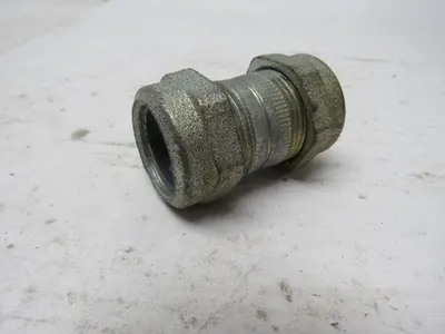 Mixed Brands 3/4" EMT Conduit Compression Couplings Lot Of 52