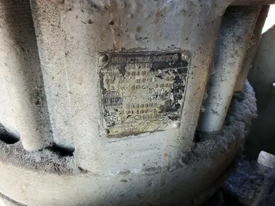USED 1962 TOLHURST 40'' OIL CHIP SEPERATOR
