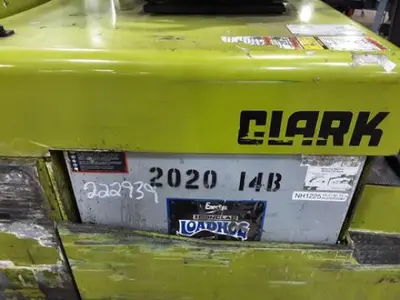 USED 2020 CLARK TMX25