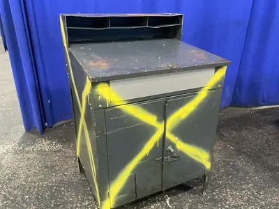 Used STRONG HOLD _UNKNOWN_ Work Benches Ohio US | HGR 24 #1357242