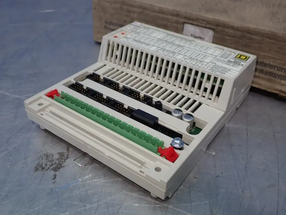 NEW SQUARE D 170AZW88000