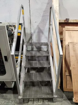 USED 1900 PACKAGING & FULFILLMENT LINE