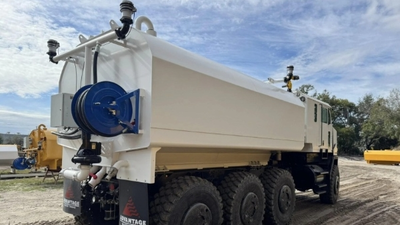 Used 2000 Oshkosh M1070 Water Trucks Arkansas US | Rubbl #1319356