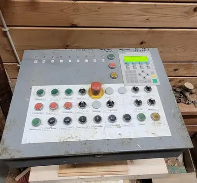 USED 2011 HOWIAL FINGER JOINTING LINE
