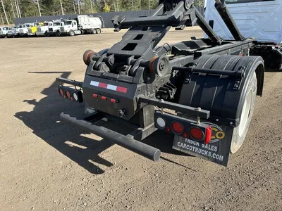 Used 2021 INTERNATIONAL SWAPLOADER HOOKLIFT Hooklifts & Roll-Offs Minnesota US | Carco Truck & Equipment #1514277