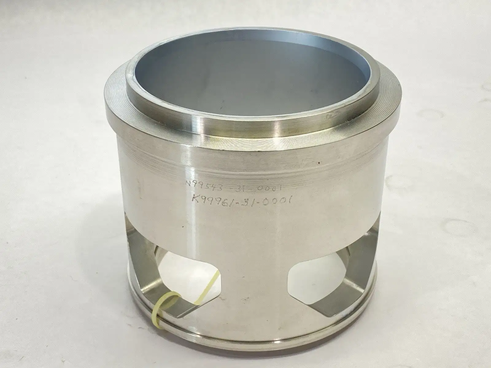 A 479 T316 N99543-31-001 | ASTM  Valve Cage w/ K99961-31-001 Seat Ring - New – Open box