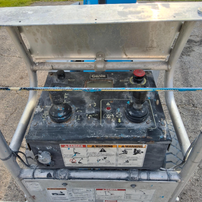 Used 2022 Z-33/18 Genie Articulating Boom Lifts Wisconsin US | Stack Equipment #1418942